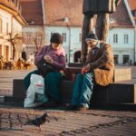 Pensionari Saraci (Sursa: Photo by Constanta Kleo on Unsplash)